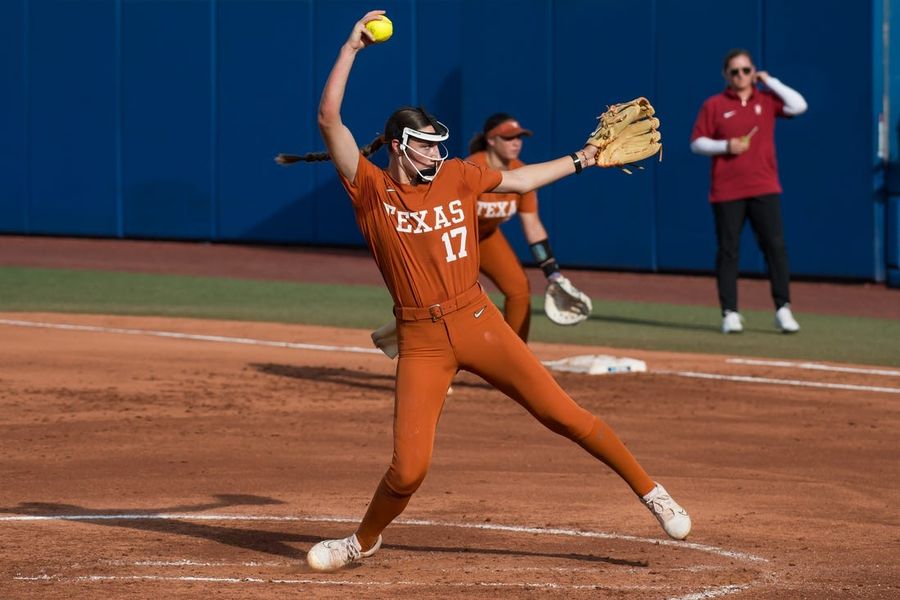 NCAA Softball: Womens College World Series