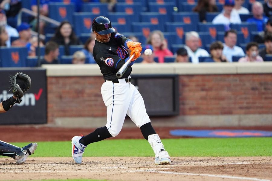 Mets hold off Diamondbacks 10-9 for rare back-to-back wins