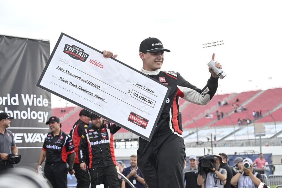 NASCAR: Truck Series - Toyota 200