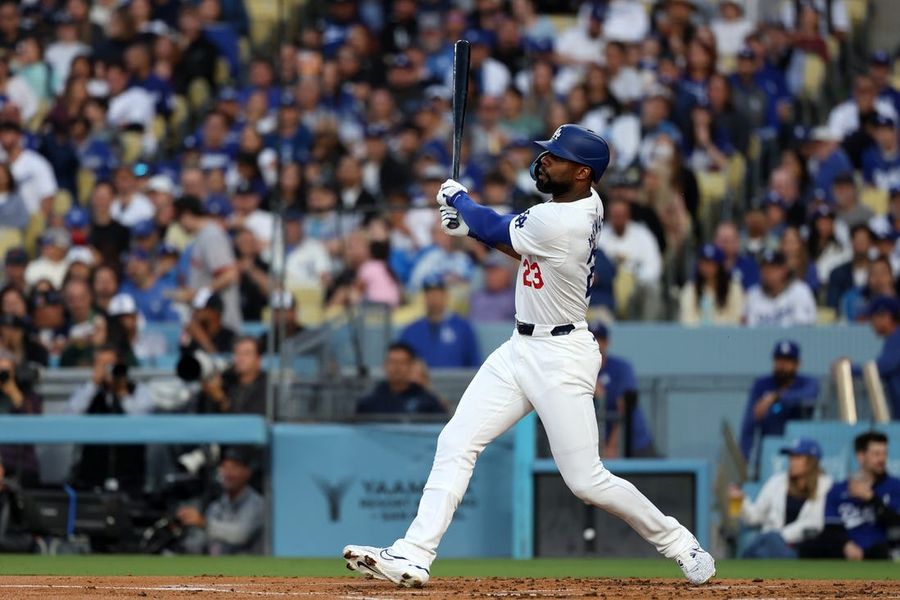 Yoshinobu Yamamoto, Dodgers keep Rockies at bay 