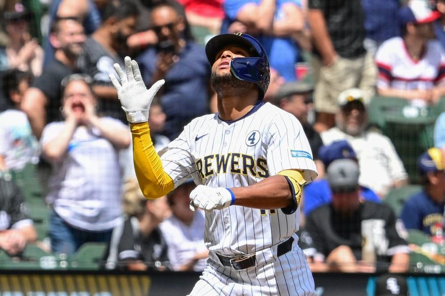 Jackson Chourio, Brewers add to White Sox's losing streak