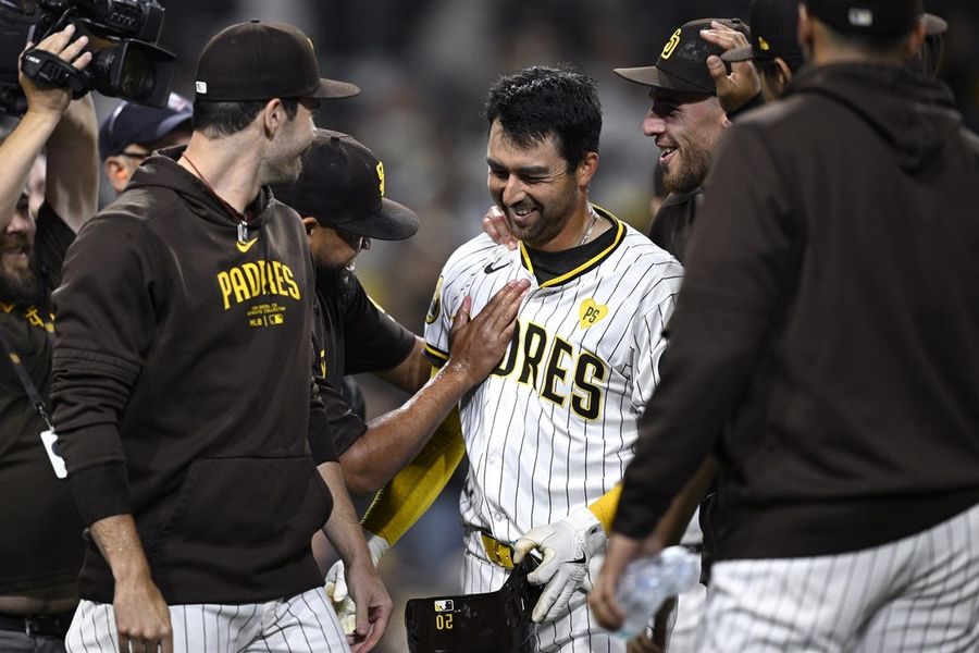 Can Padres finally complete a series sweep against A's?