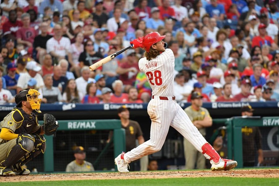 Phillies bang out 18 hits to stomp slumping Padres