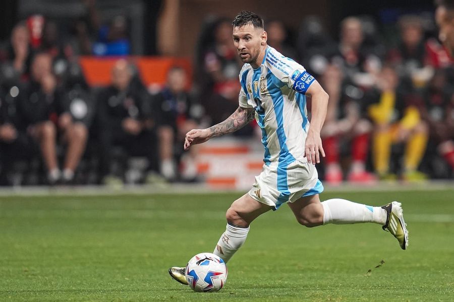 Soccer: Copa America-Argentina vs Canada