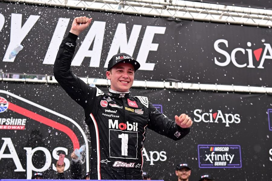 Christopher Bell earns dramatic Xfinity win with last-lap pass at New Hampshire