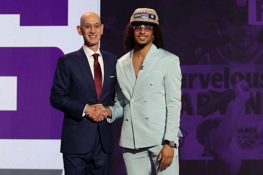 El novato de los Kings, Devin Carter (hombro), estará fuera al menos 6 meses