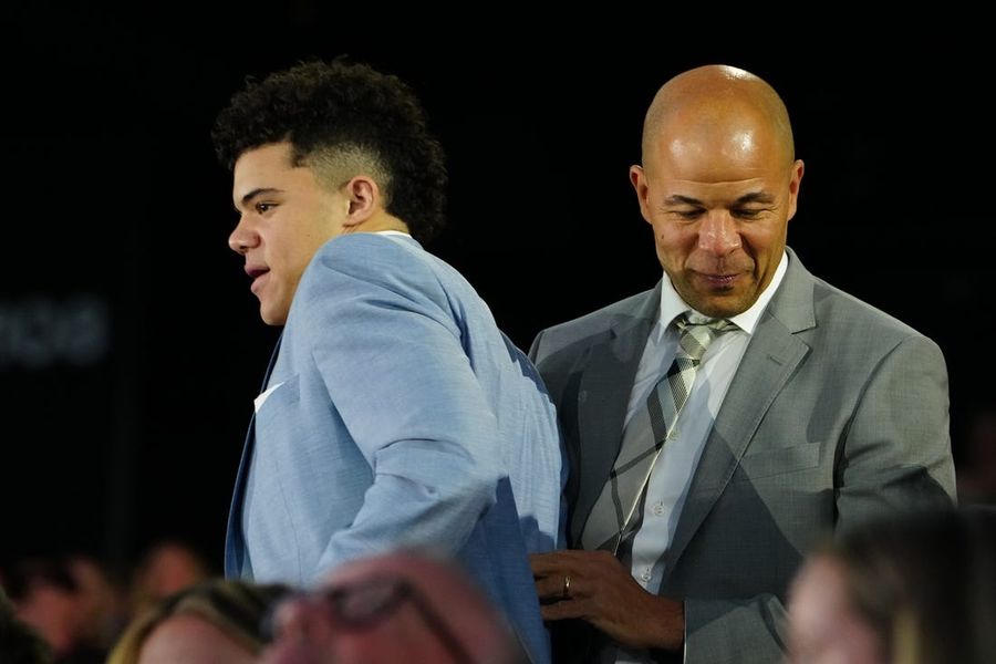Utah Hockey Club firma a la primera selección del draft, Tij Iginla