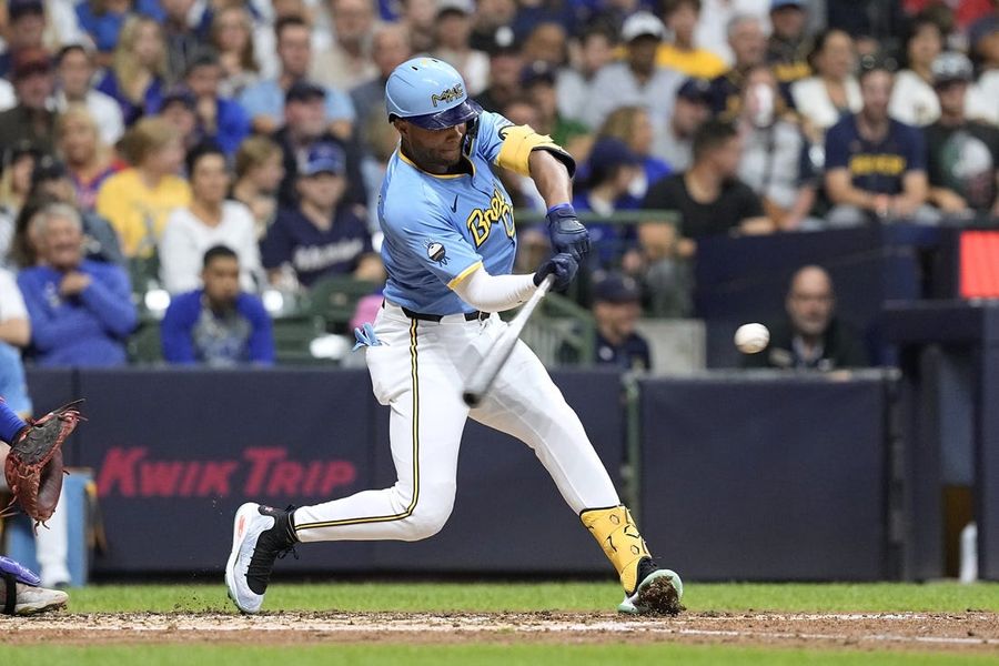 MLB: Chicago Cubs at Milwaukee Brewers