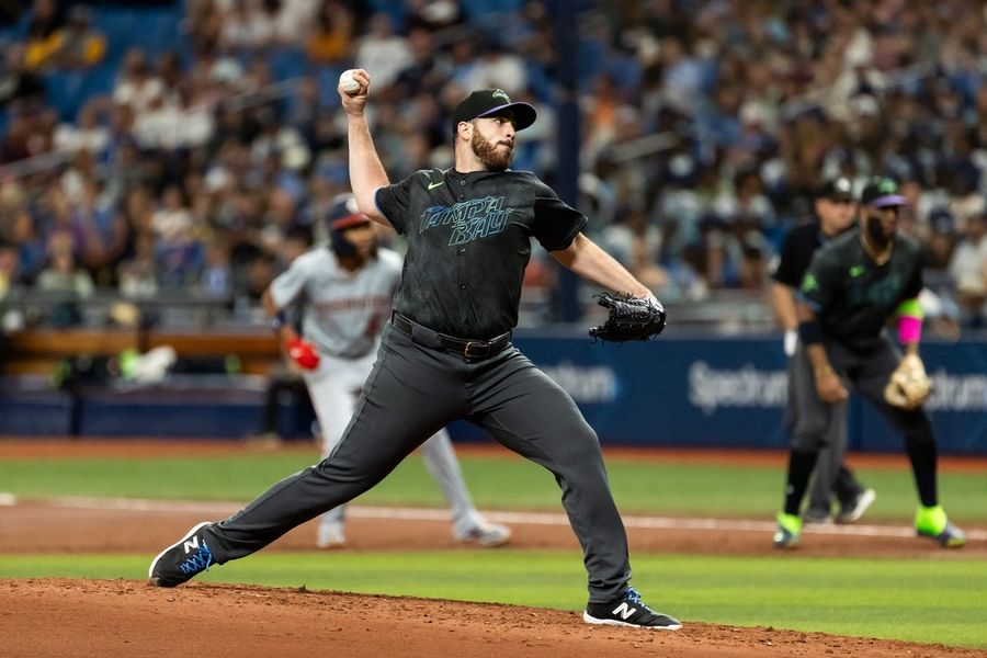 Cerveceros activan al nuevo RHP Aaron Civale para enfrentar a los Dodgers