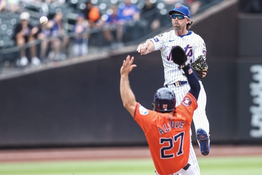 MLB: Houston Astros at New York Mets