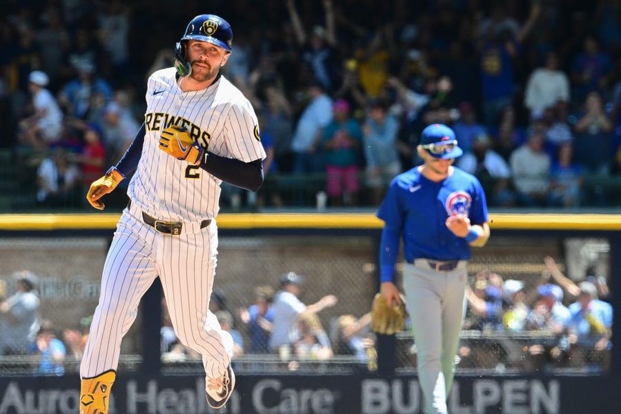 MLB: Chicago Cubs at Milwaukee Brewers