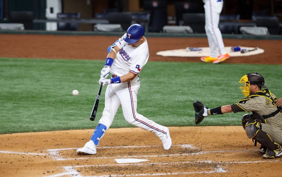 Nathan Eovaldi, Rangers shut out Padres