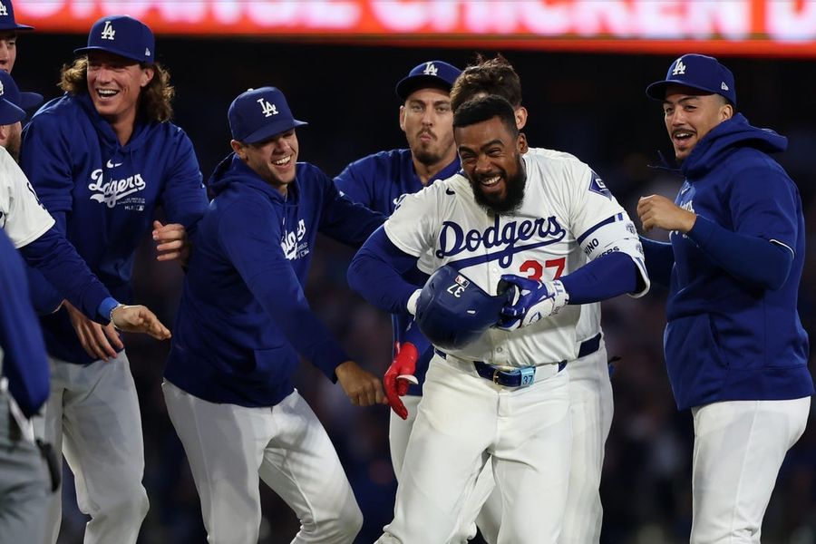 MLB: Arizona Diamondbacks at Los Angeles Dodgers