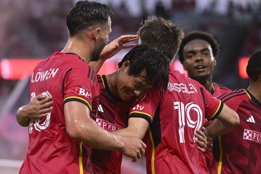 St. Louis City break out of slump with shutout of Earthquakes 