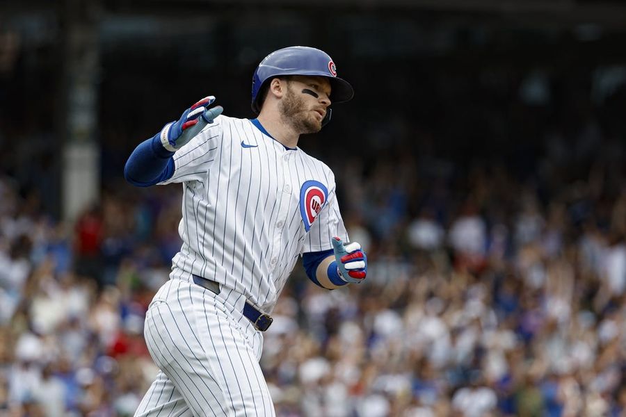 Ian Happ (2 HRs, 6 RBIs), Cubs rout Phils to avert sweep
