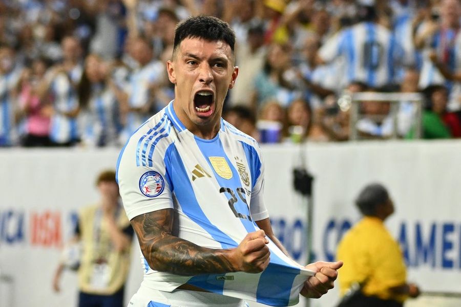 Argentina tops Ecuador in shootout to reach Copa semis