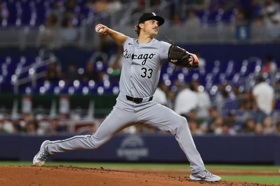 Medias Blancas vencen a Marlins en rara victoria como visitantes