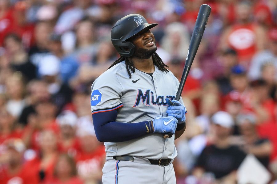 Diamondbacks acquire Marlins 1B Josh Bell