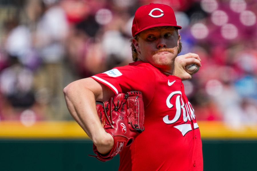 NL wild-card hopefuls meet as Giants, Reds open key set