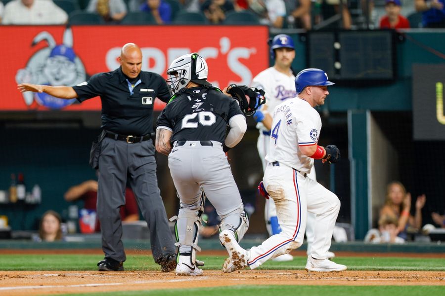 Jon Gray e Rangers cuidam da derrapagem do White Sox