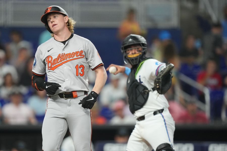 Marlins em posição de varrer O's graças à vitória por 6-3