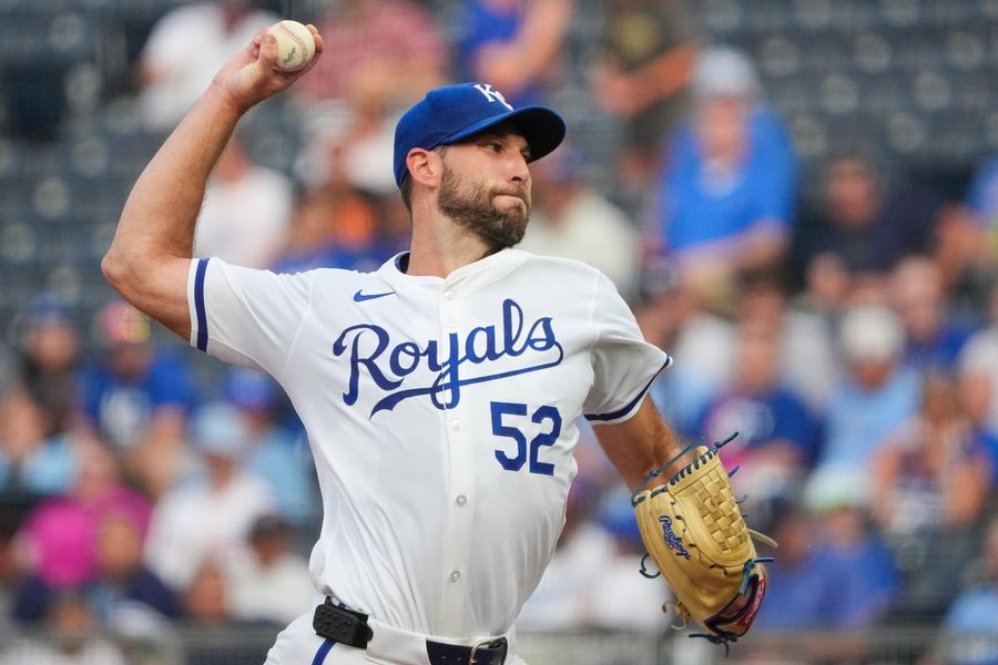 MLB: Arizona Diamondbacks at Kansas City Royals