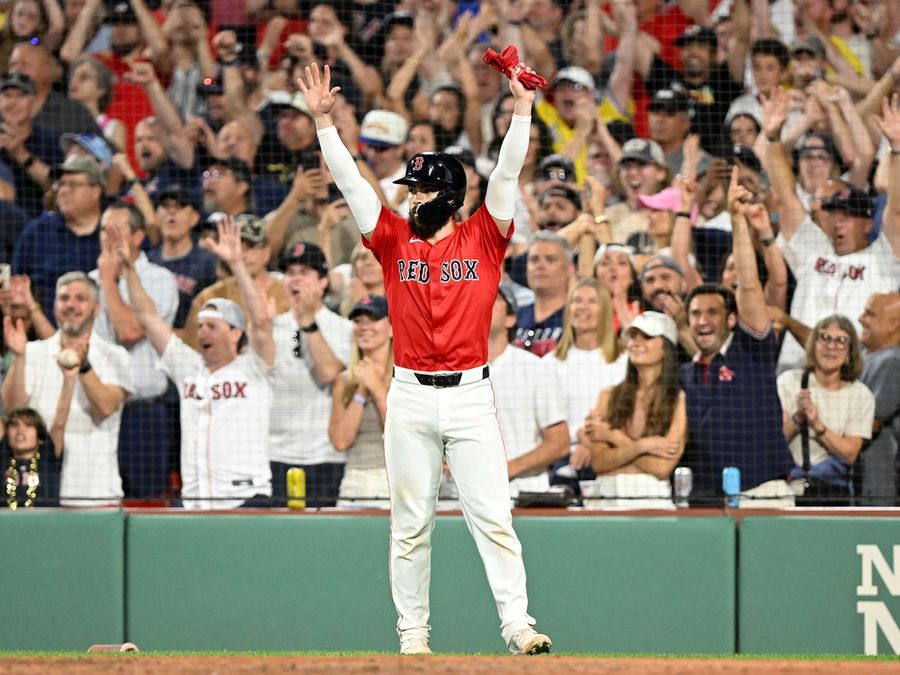 Los Medias Rojas se recuperan para una pelea peleada sobre los Yankees