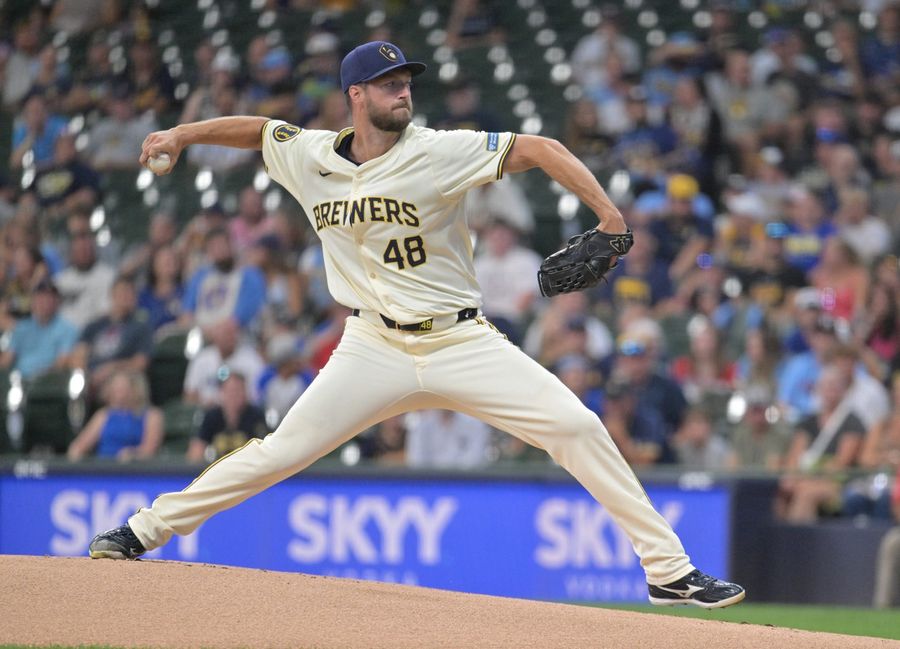 MLB: Atlanta Braves at Milwaukee Brewers