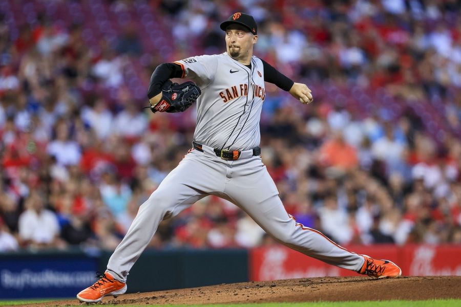 Giants' Blake Snell no-hits Reds, fans 11