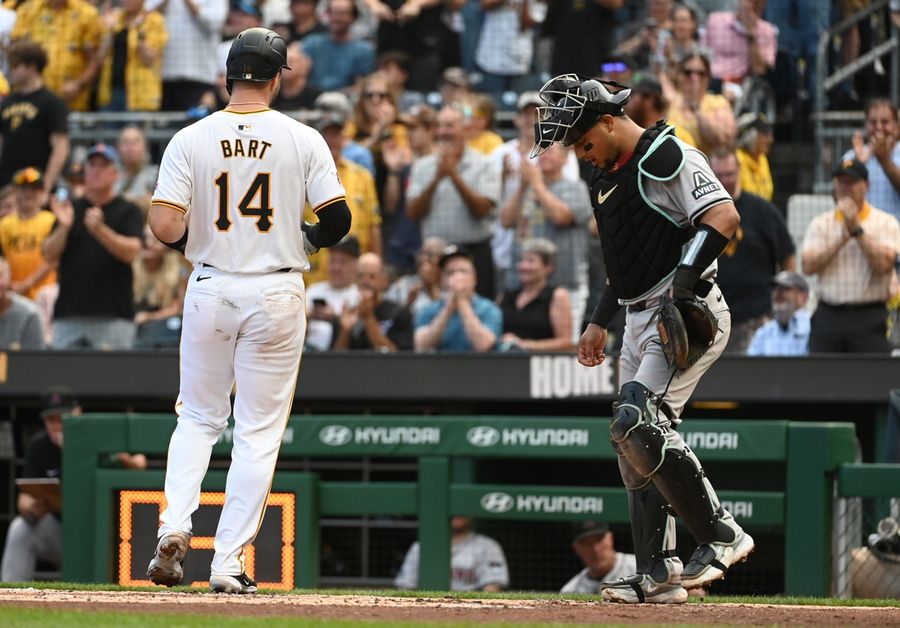Bryan Reynolds y Joey Bart ayudan a los Piratas a derrotar a los Diamondbacks