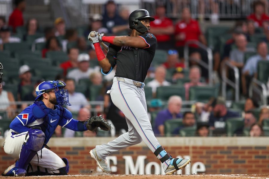 Los hits oportunos de Jesús Sánchez empujan a los Marlins a superar a los Bravos