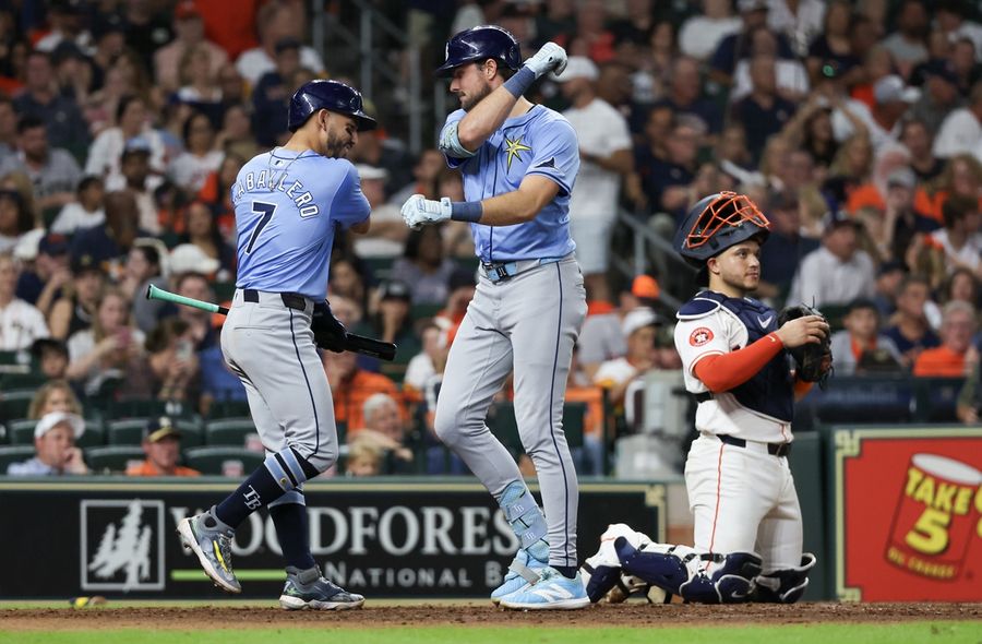 Josh Lowe (2 jonrones, 4 carreras impulsadas) impulsa a los Rays a superar a los Astros