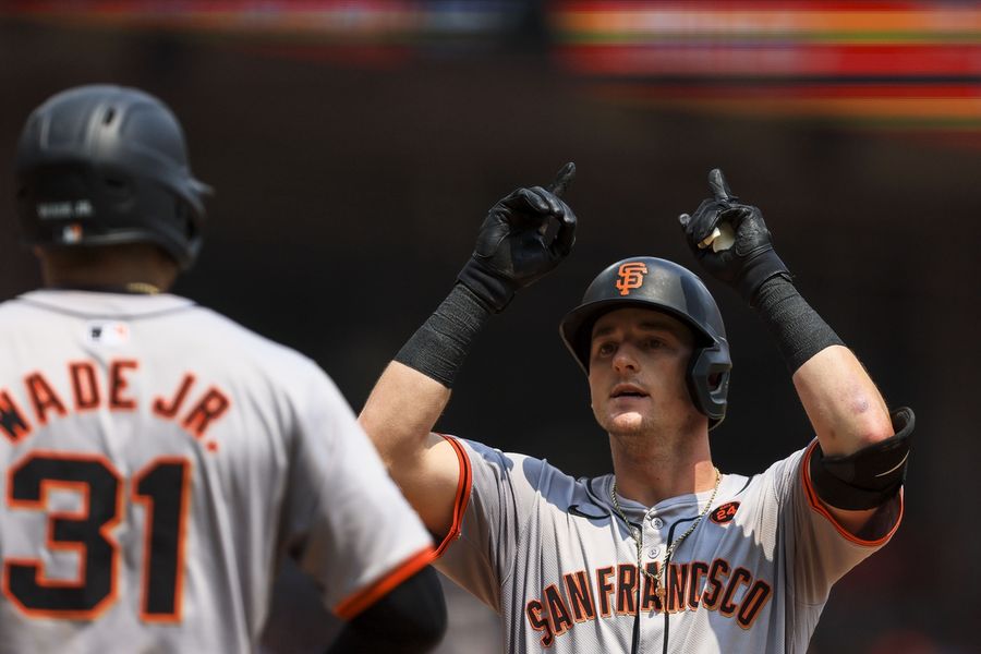 Giants carry momentum into series with Nationals
