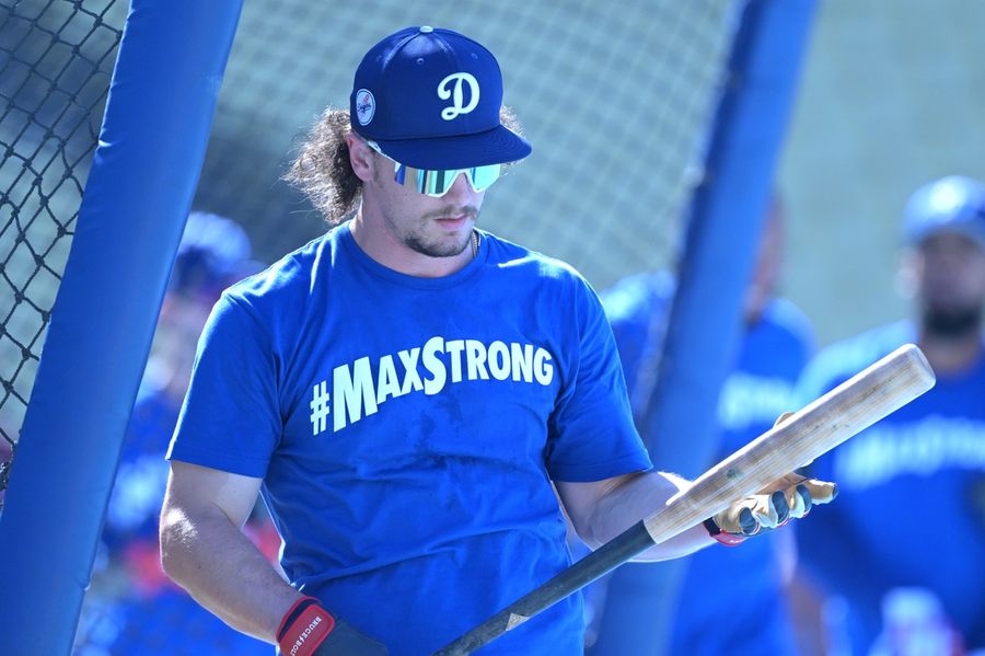 MLB: Philadelphia Phillies at Los Angeles Dodgers