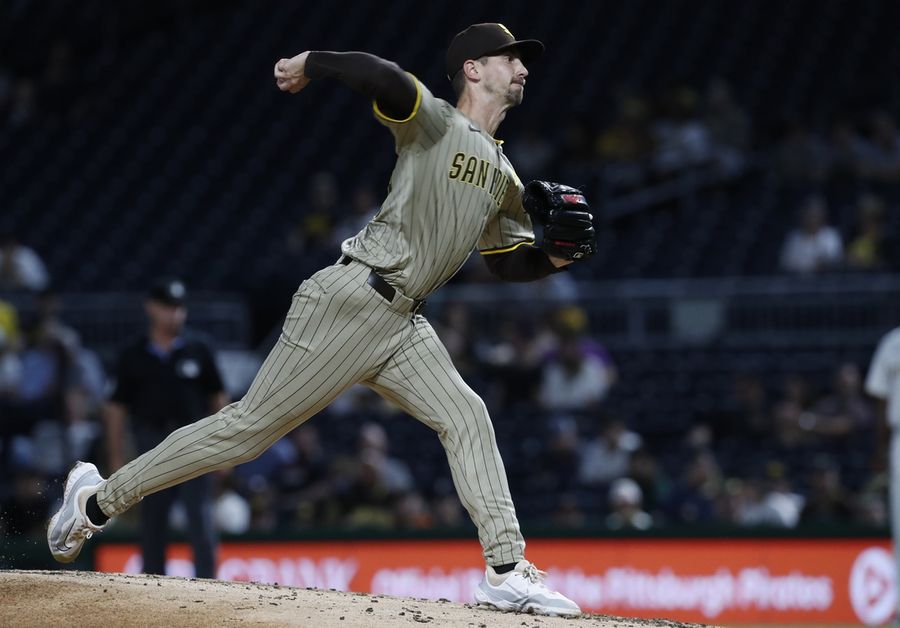Padres shake off rain to blank Pirates 
