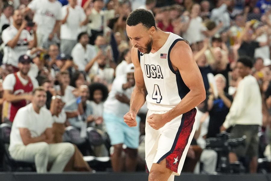 El equipo de Estados Unidos vence a Francia y consigue su quinta medalla de oro consecutiva