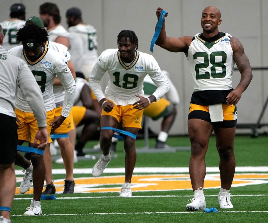 Packers RB AJ Dillon lands on IR with neck injury
