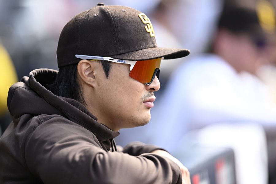 Padres SS Ha-Seong Kim (shoulder) done for season