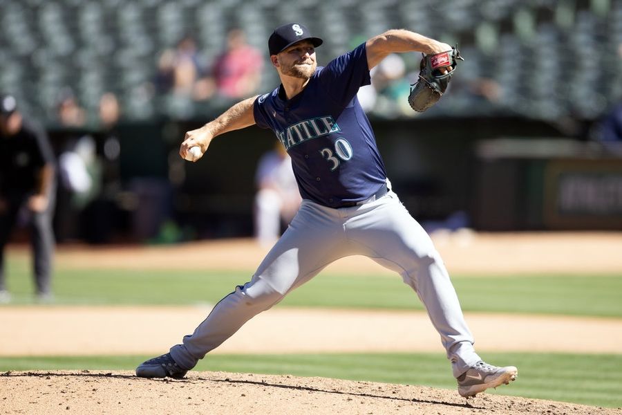 Os Twins convocam o veterano arremessador destro Austin Voth.
