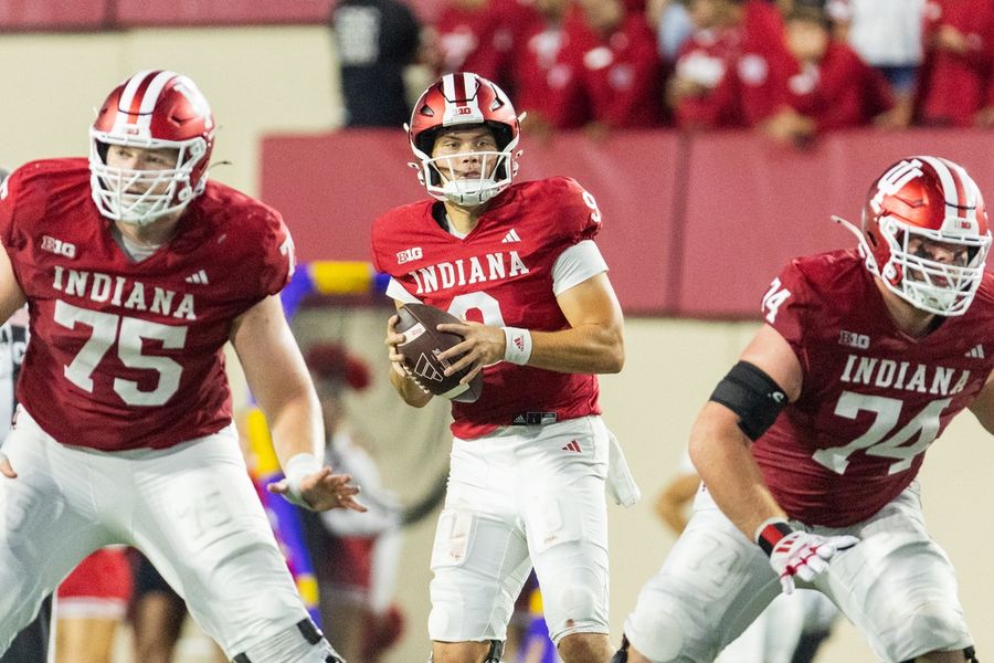 NCAA Football: Western Illinois at Indiana