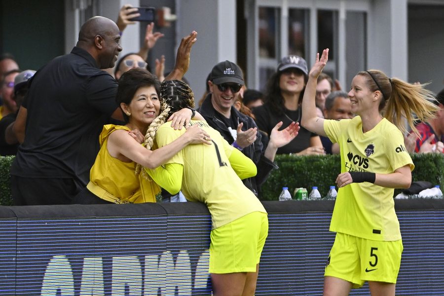 NWSL roundup: Leicy Santos lifts Spirt over Thorns with late goal