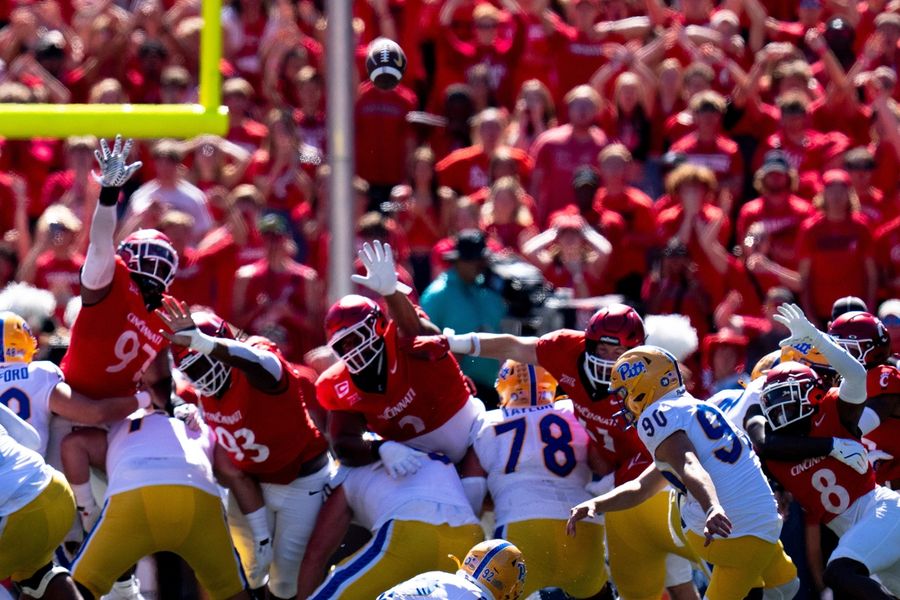 Pitt storms back to edge Cincinnati 