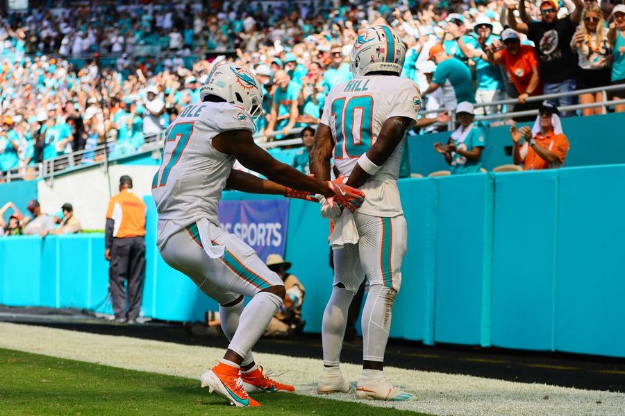 Dolphins WR Tyreek Hill has 'no idea' why police handcuffed him