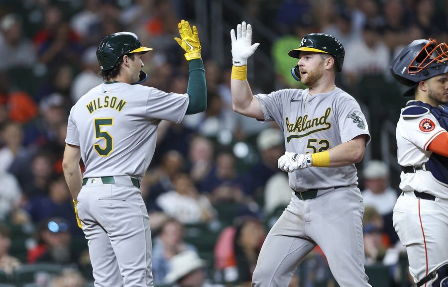 Kyle McCann pega un jonrón decisivo y los Atléticos superan a los Astros