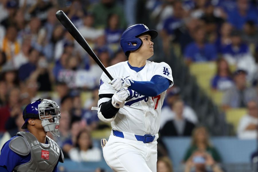 Resumen de la MLB: Shohei Ohtani pega HR, roba base en victoria