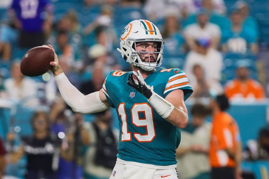 NFL: Buffalo Bills at Miami Dolphins