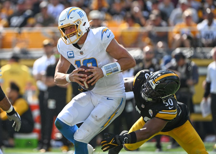 NFL: Los Angeles Chargers at Pittsburgh Steelers