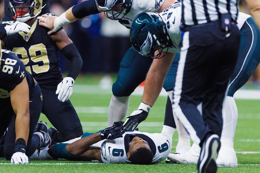 Eagles WR DeVonta Smith out, A.J. Brown questionable vs. Bucs
