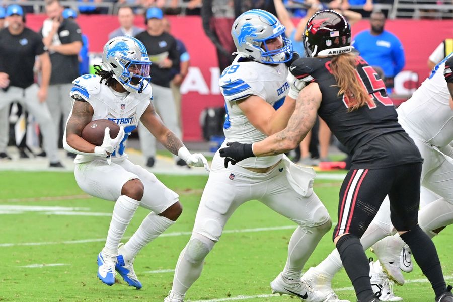 Lions dig into bag of tricks en route to beating Cardinals