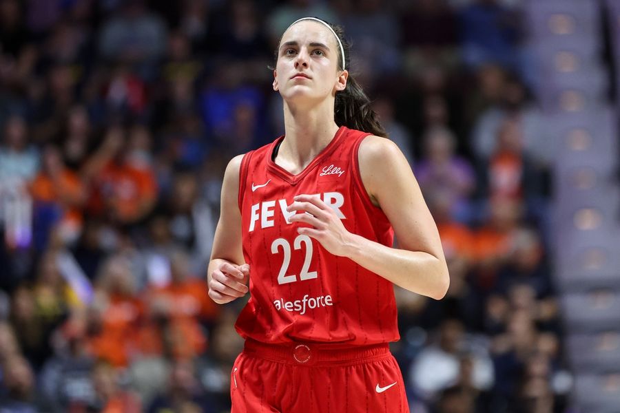 Report: Caitlin Clark wins Rookie of the Year, Napheesa Collier DPOY